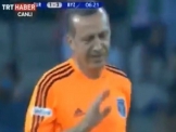 بالفيديو...أردوغان يقود فريقه للفوز ويسجل 3 أهداف